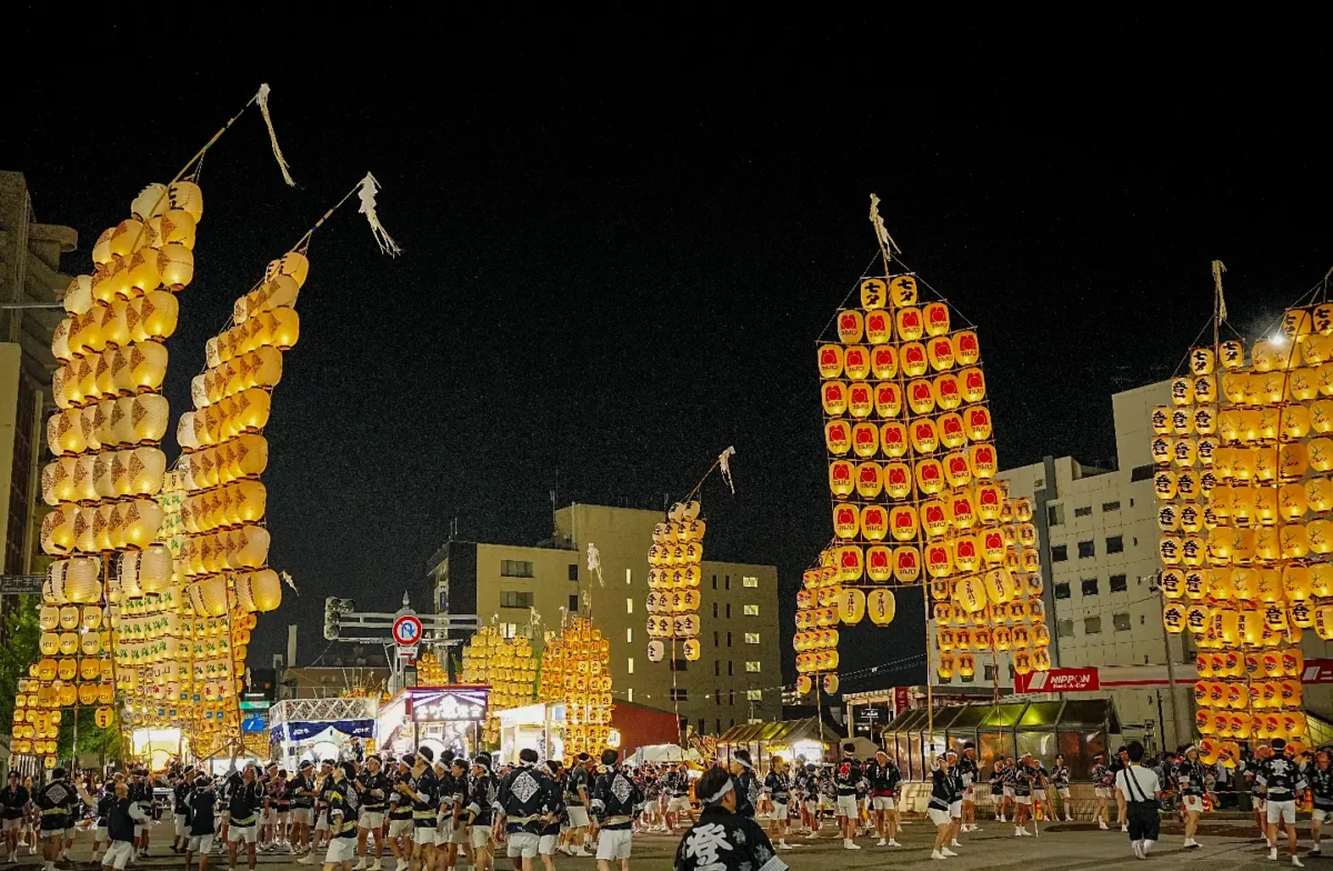 写真：秋田竿燈まつり
